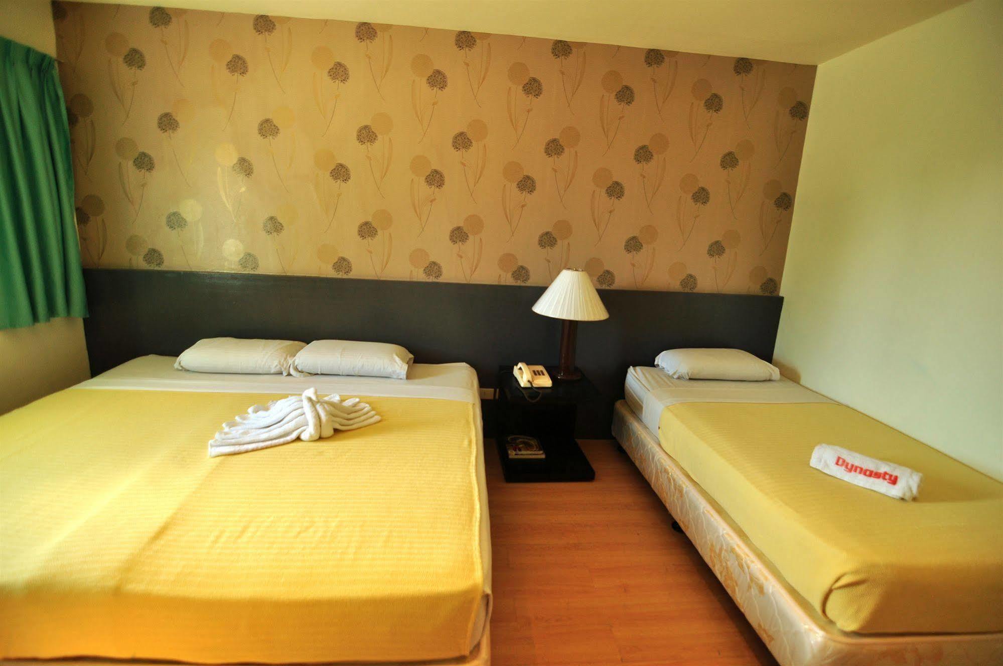 Dynasty Tourist Inn Cebu Exterior photo