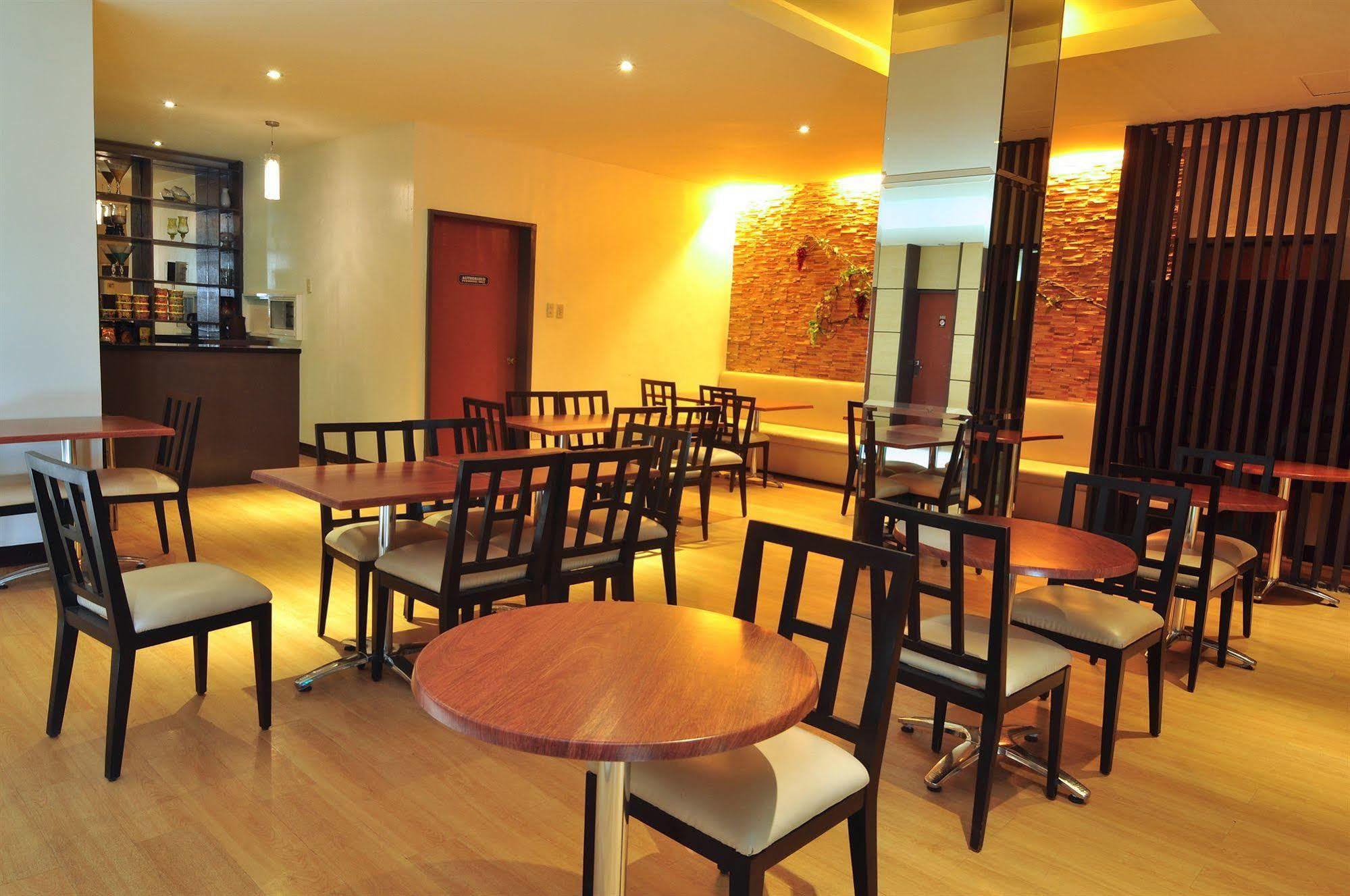 Dynasty Tourist Inn Cebu Exterior photo